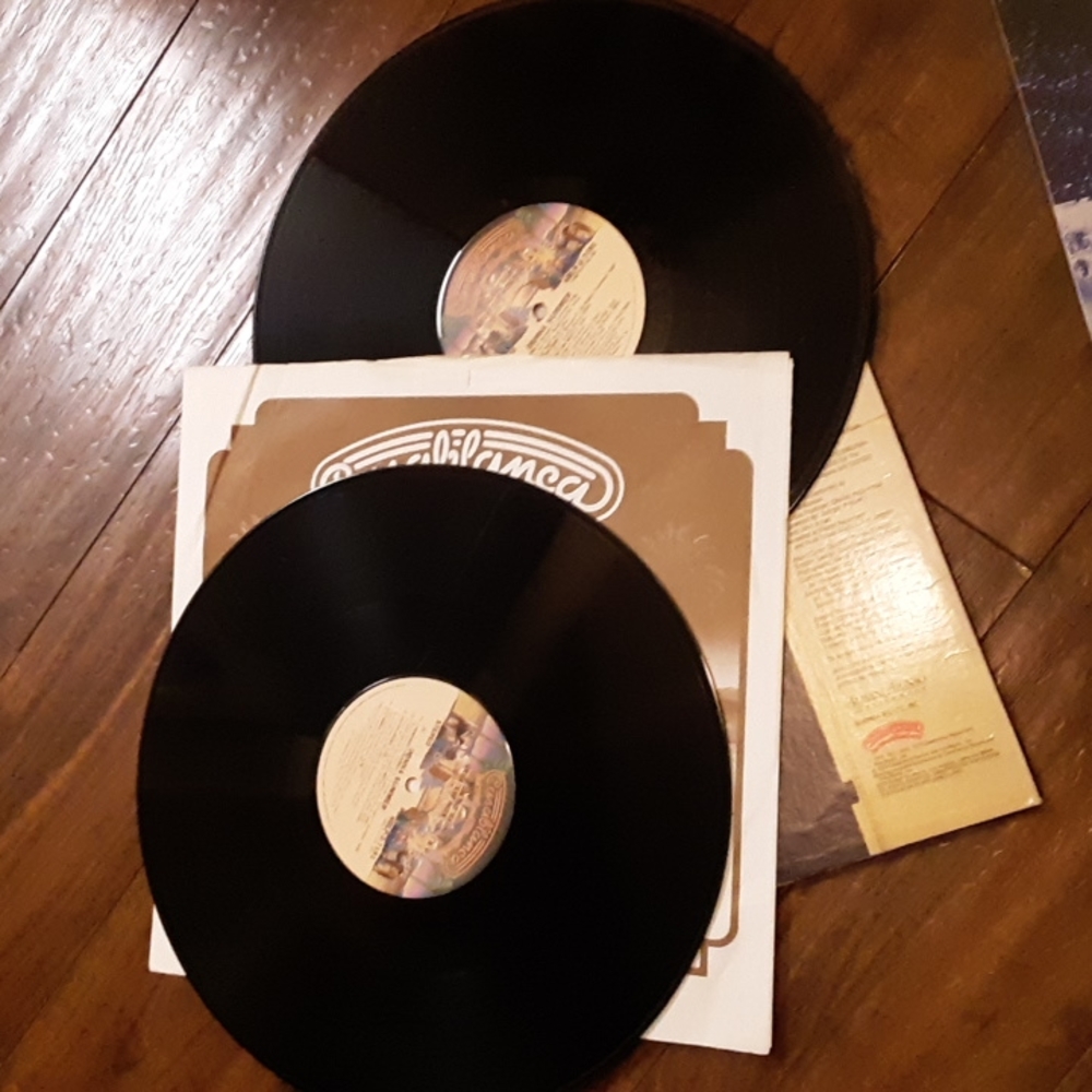 Donna. Summer  greatest hits vinyl record - Picture 3 of 3